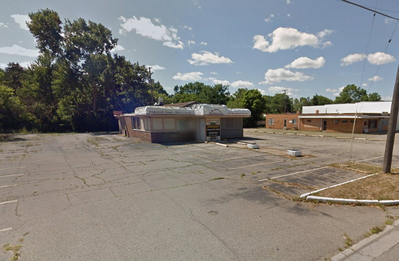 Misters Drive-In - 2011 Street View